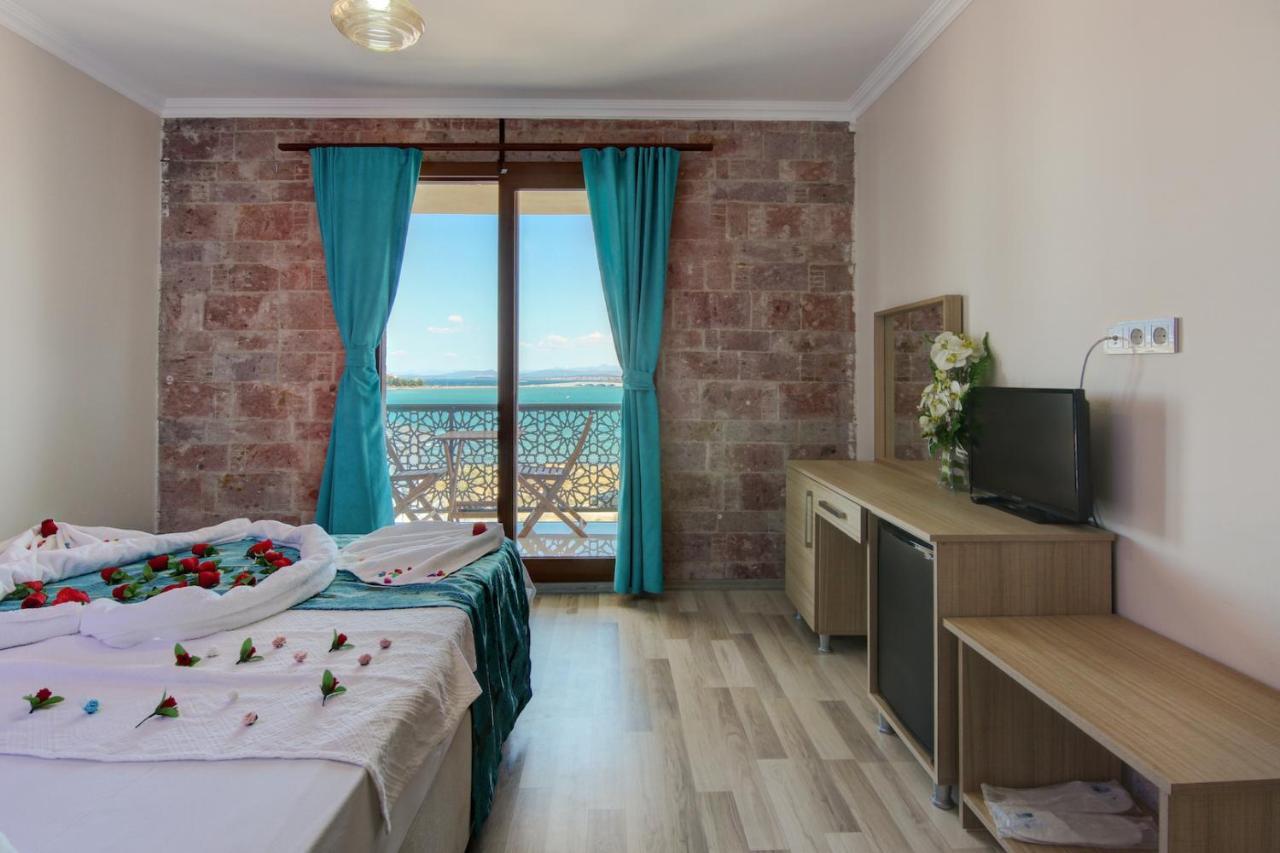Cunda Bal Konak Ayvalı Esterno foto